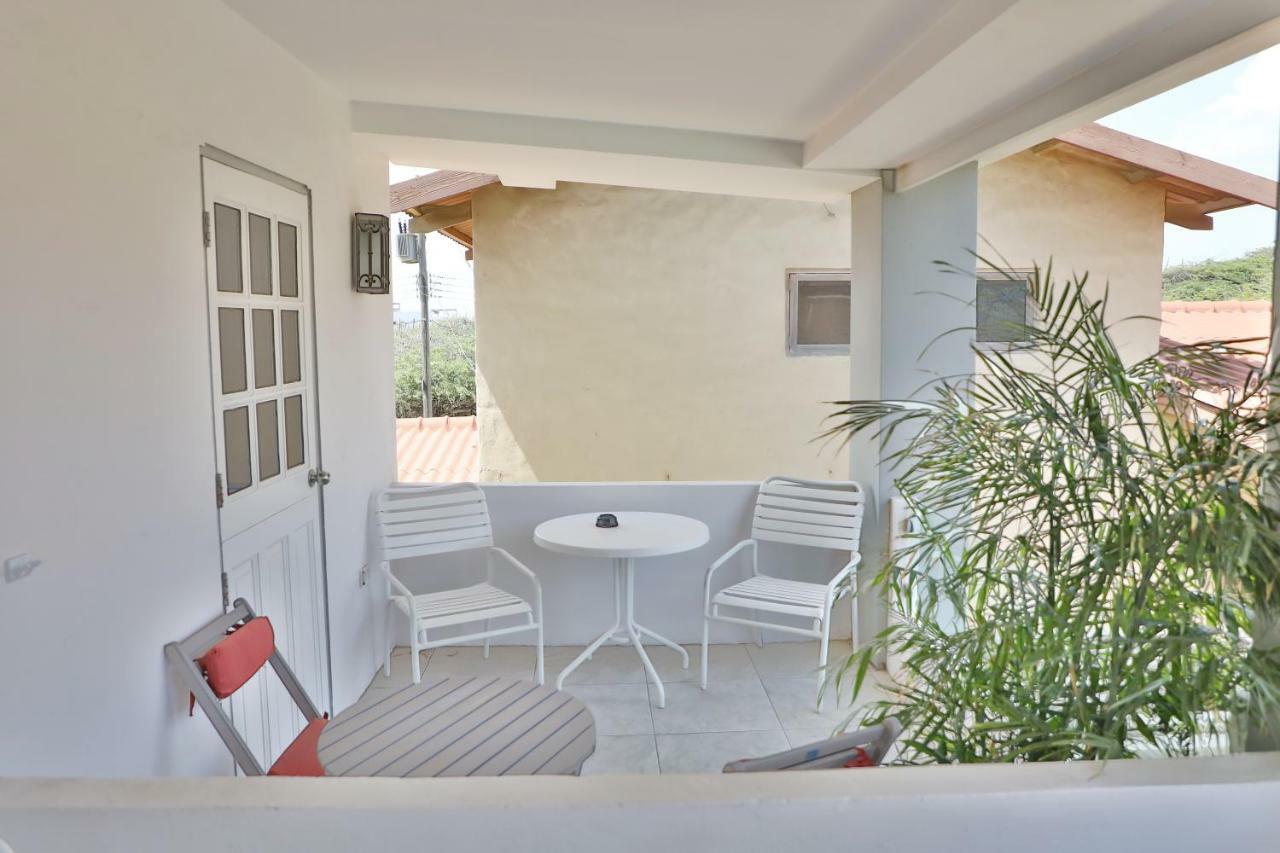 Ser'I Bucurui Accommodations Palm Beach Exterior foto